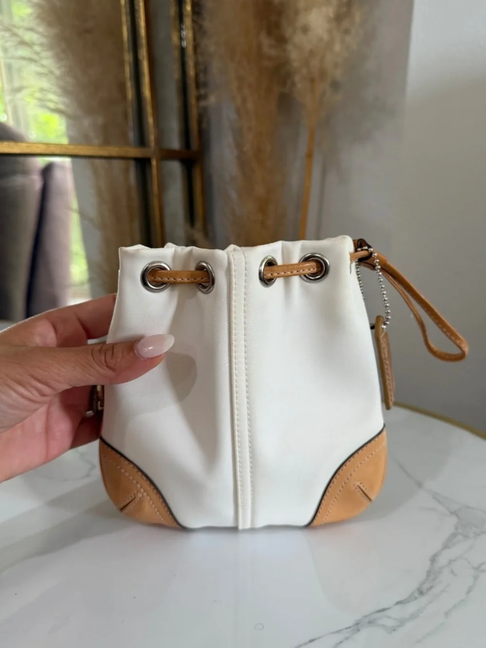 Coach Vintage Y2K Ivory British Tan Mini Drawstring Pouch Wristlet Bag 8669 Rare